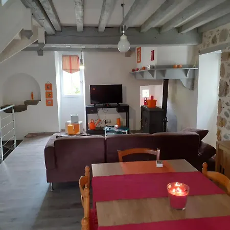 Holiday home Nouveaute!! Chez Les Deux P'Tits Loups Osse-en-Aspe